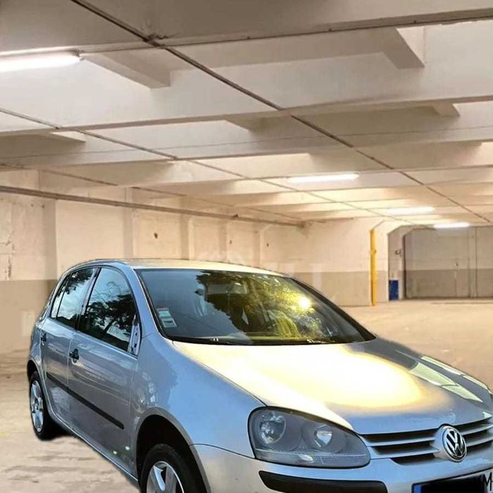PARA PCÇAS VW Golf V 1.4FSi de 2004 com boa mecânica
