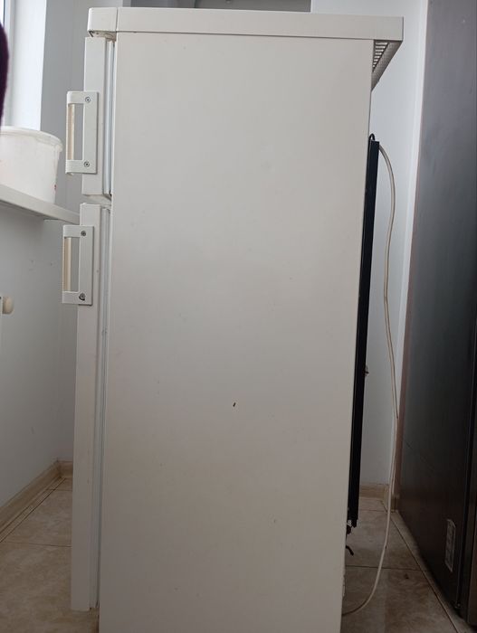 Холодильник  BOSCH