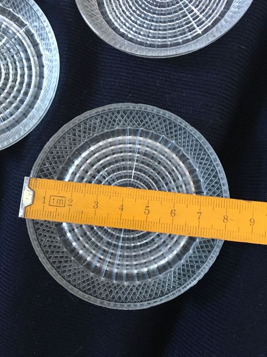 Szklane spodki, podstawki , świeczniki, kratka, PRL , 6 szt