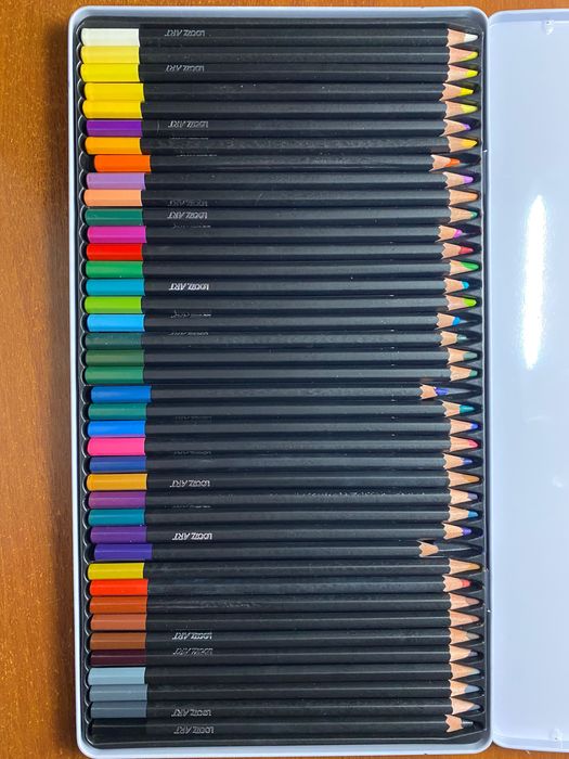 Олівці, полу професійні