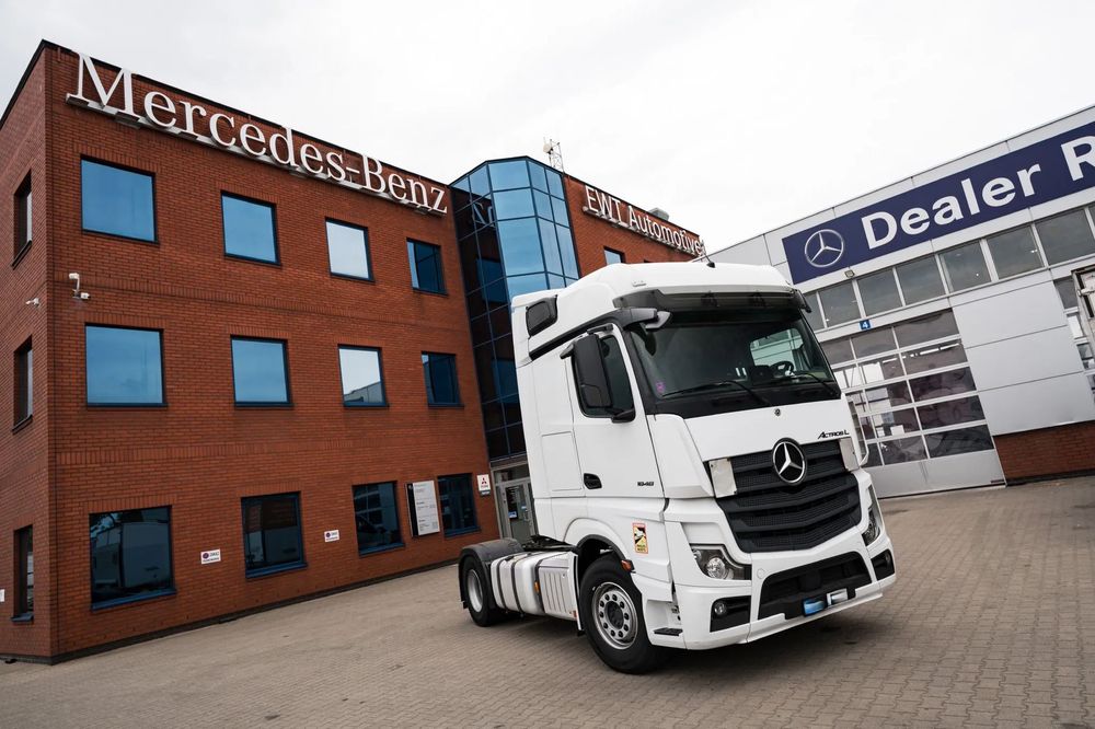 Mercedes-Benz