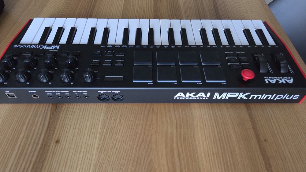 akai mpk mini plus - Купити музичні інструменти - Ціна на OLX.ua