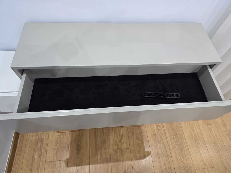 Consola para hall ou sala