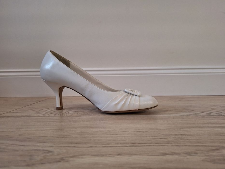 Buty szpilki czółenka białe skóra naturalna ślub
