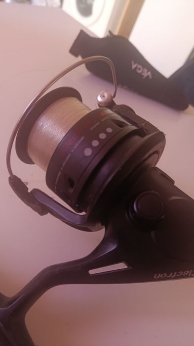Vendo cana de pesca silstar 3m com carreto okuna Electron