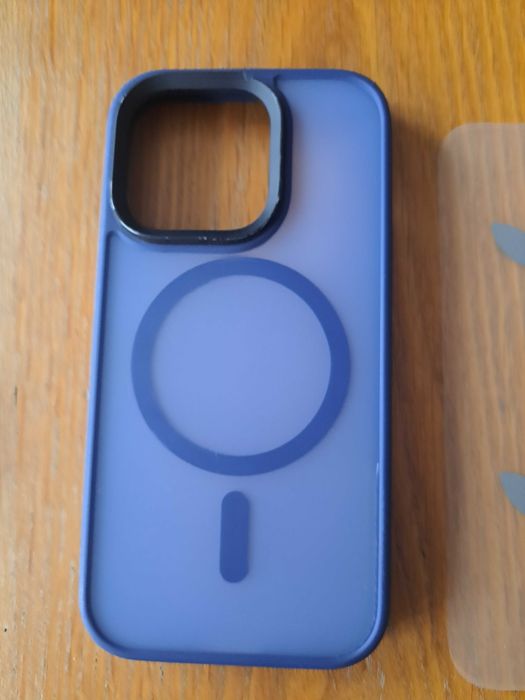 Etui tech iphone 14 pro oryginalne