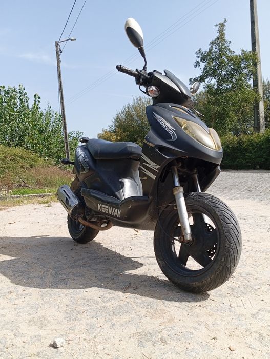 Scooter keeway focus