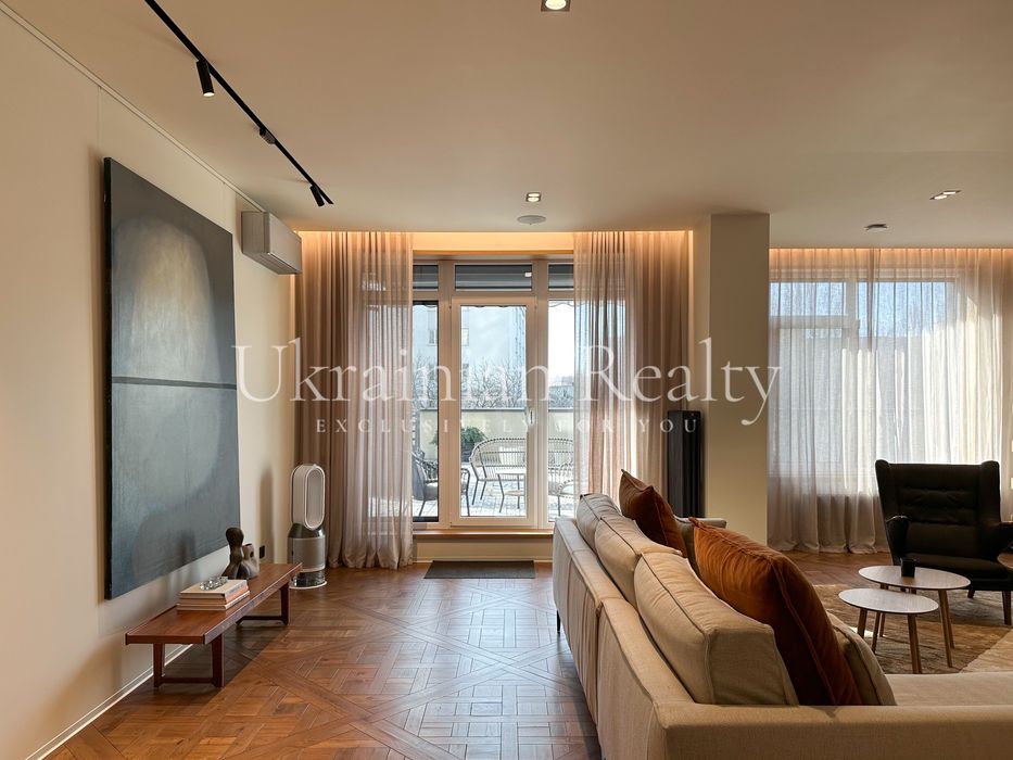 Продаж квартири з терасою 250 м²  ЖК A-52. Січових Стрільців, 44а