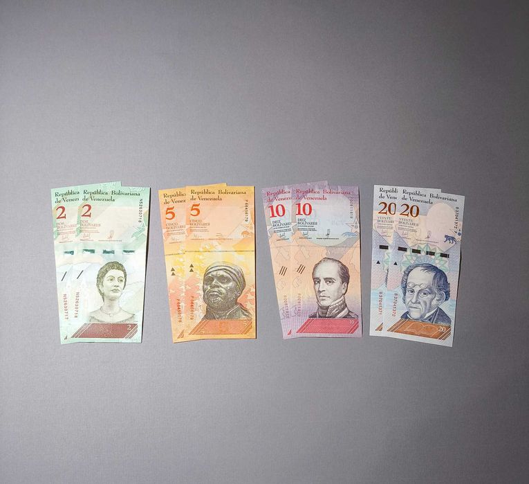 Banknoty świata - Wenezuela boliwary 2, 5, 10, 20 x2, zagraniczne, UNC