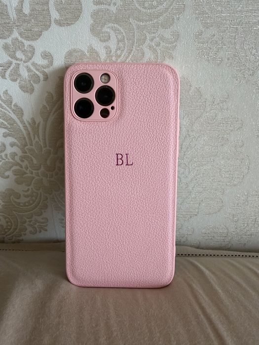 Capas iphone 12 pro com iniciais B.L