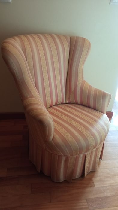 Sofá.        senhorinha