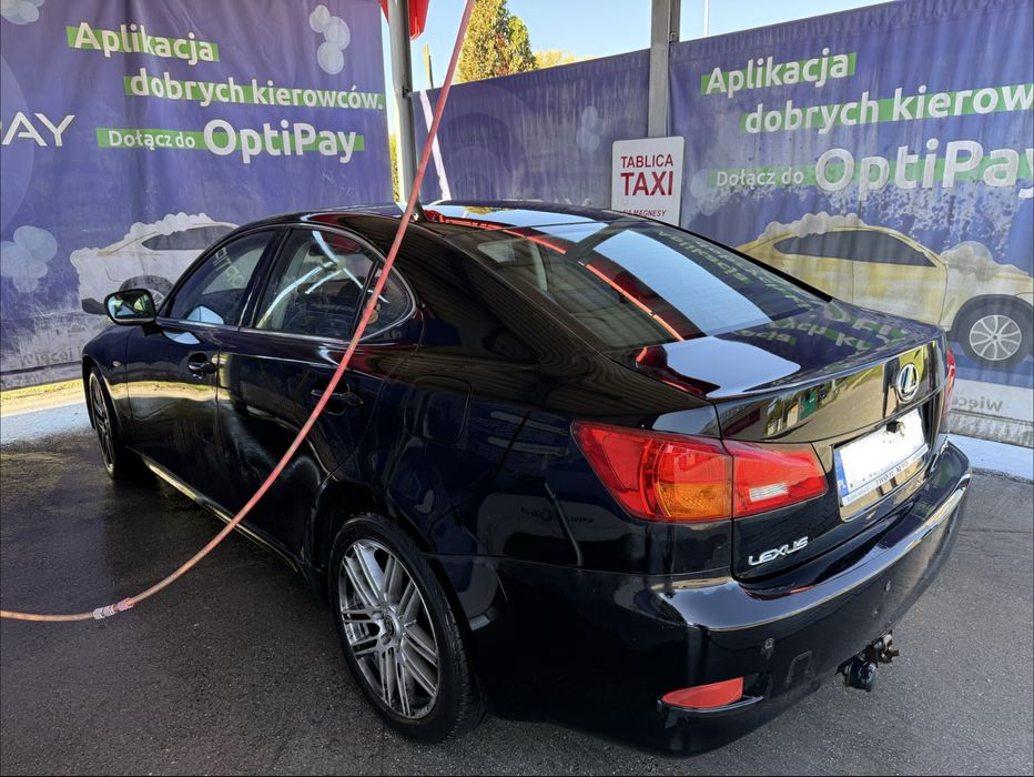 Lexsus IS220 D  + nowy komplet opon zimowych