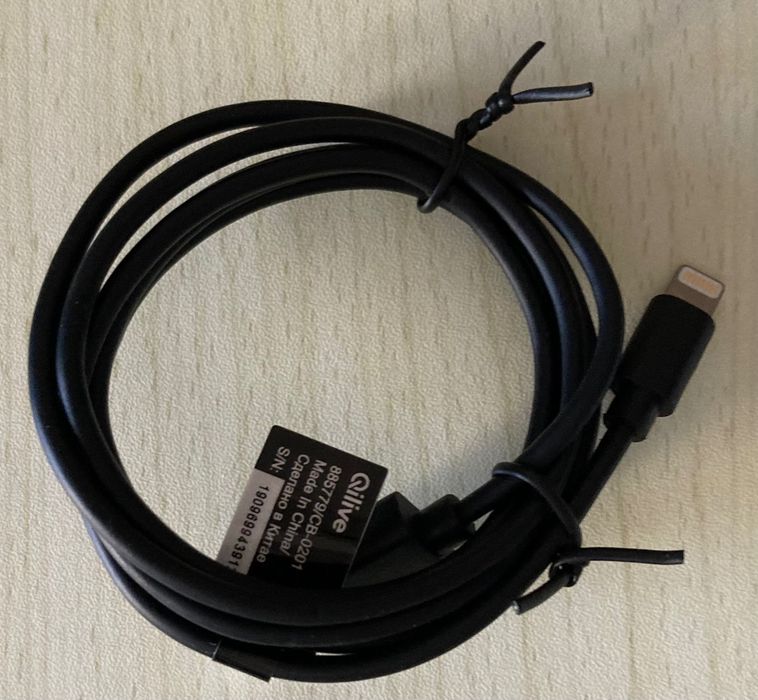 Cabo Usb A- Lightning Qilive 1m (preto)- novo