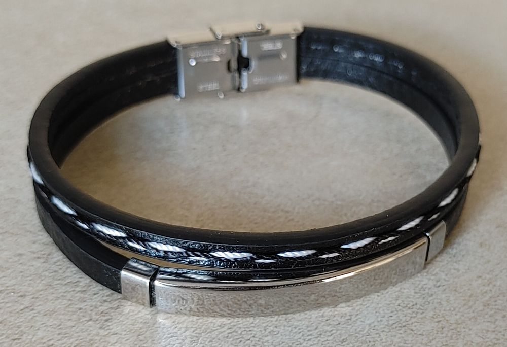Męska bransoletka ze skóry ekologicznej z dadatkami ze stali nierdzewn