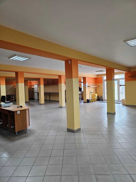 Lokal 210m2 Tanio