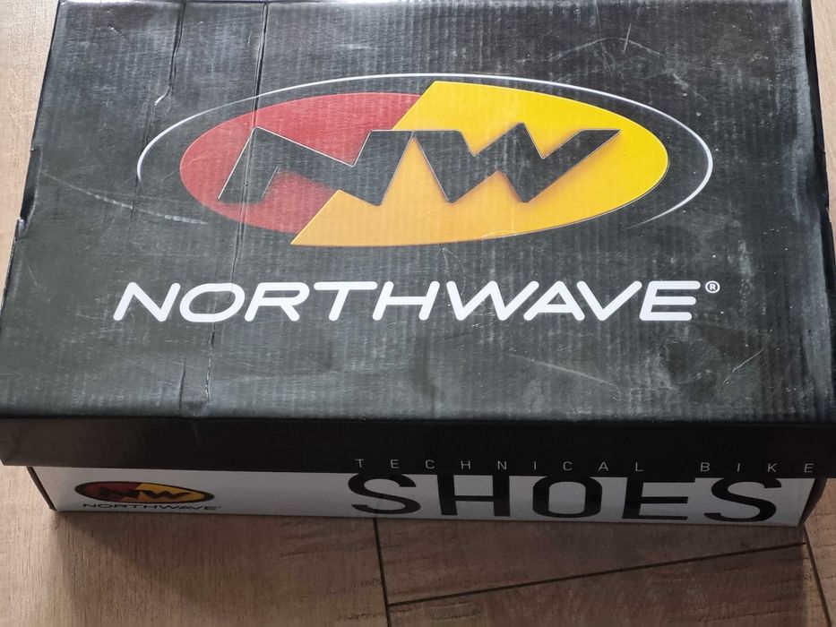 Buty szosowe Northwave Sonic SRS r. 45 białe, nowe SPD