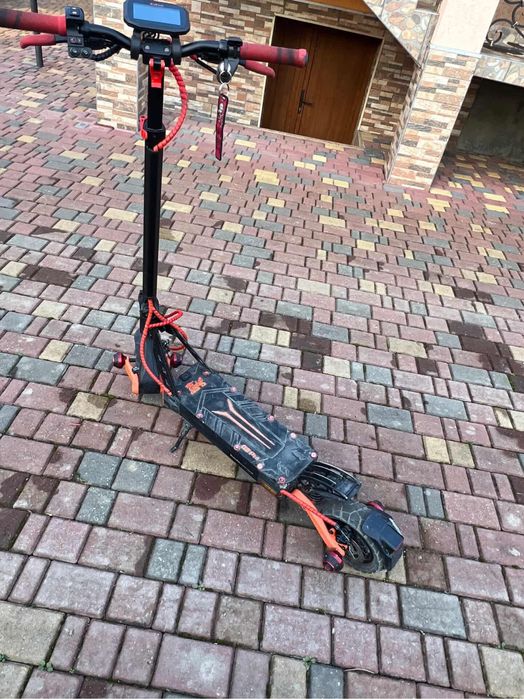 Самокат kukirin g2 pro 2025 рік