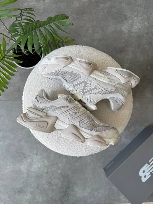 New Balance 9060 Light Beige Moonbeam