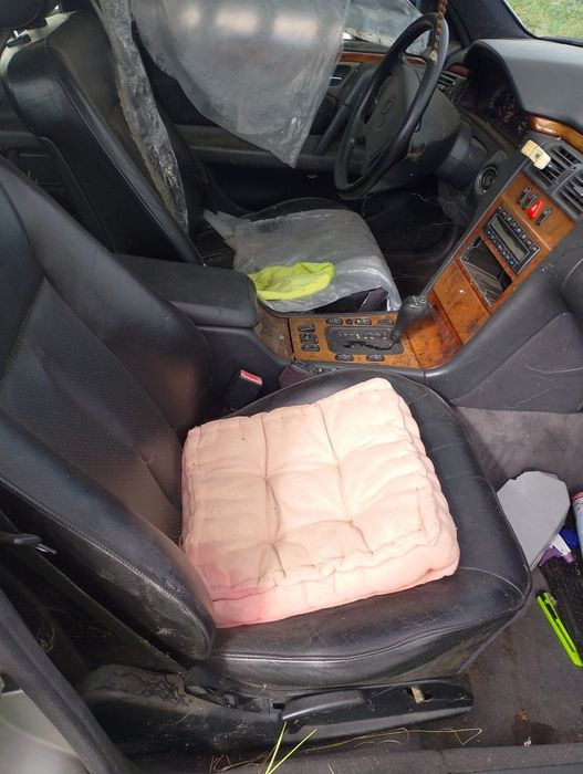 Mercedes E200 Kompressor - Peças