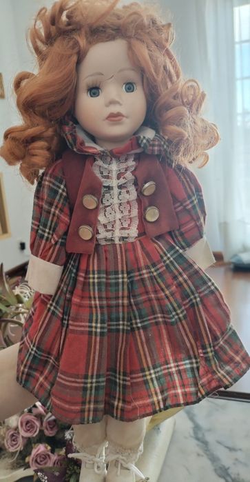 Bonecas de porcelana