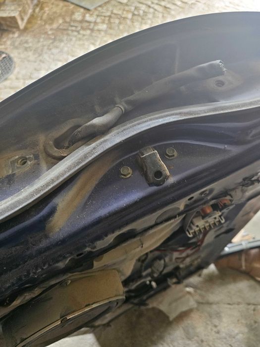 Porta direita nissan navara 2.5 2010