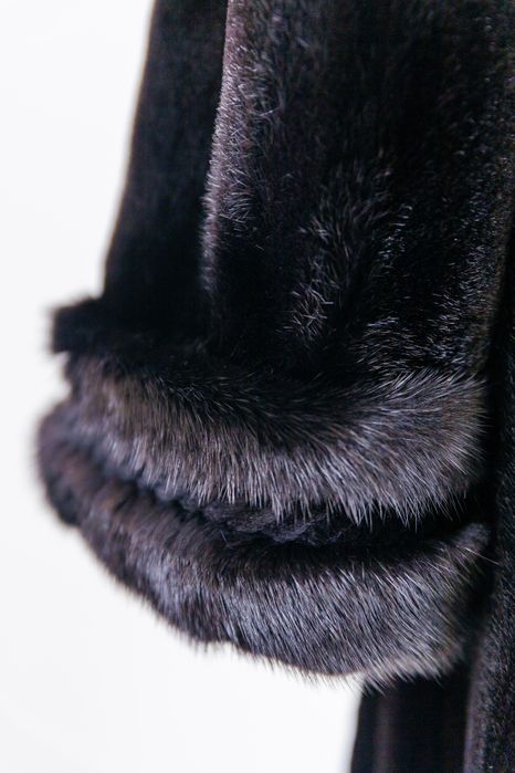 Шуба норкова чорна