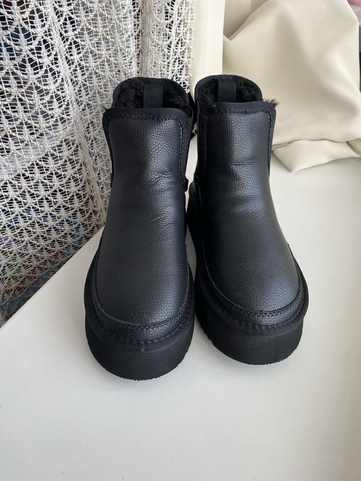 Угги нові , шкіра 38 розмір