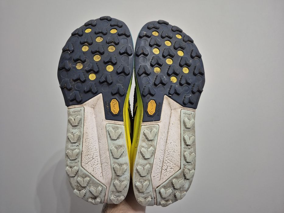 Buty damskie do biegania Nike ZoomX  Zegama Trail 2 rozmiar 40.