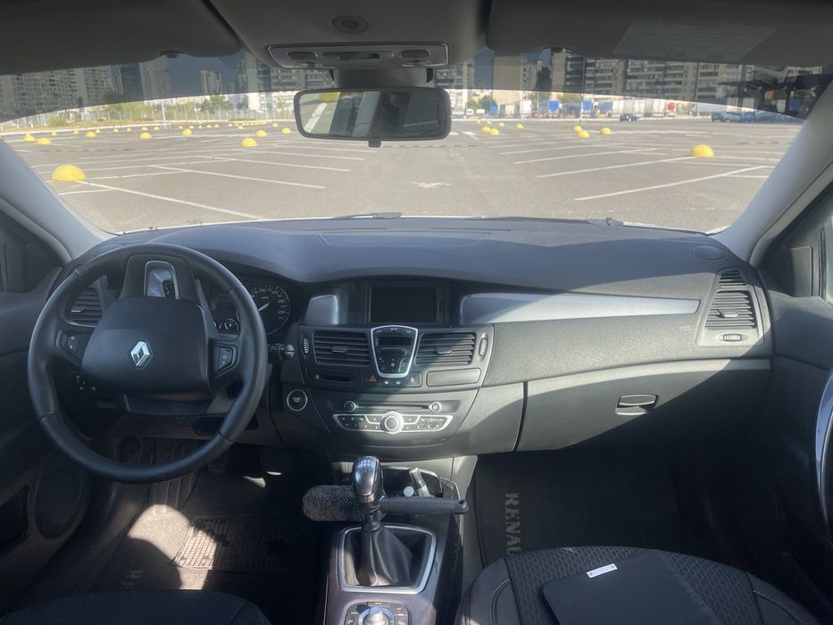 Рено Лагуна 3модель 2010р універсал пригнана з Європи