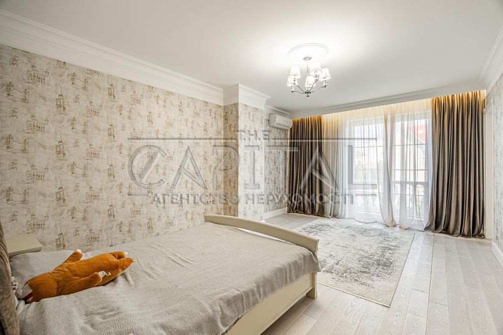 Оренда простoрого та елегантного будинку площею 753 кв м у Крюківщині