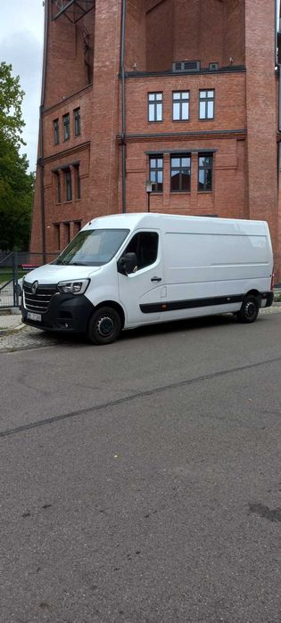 Wynajem Busa do Przeprowadzki | Renault Master (L3H2) | Duża Paka | Click&Car
