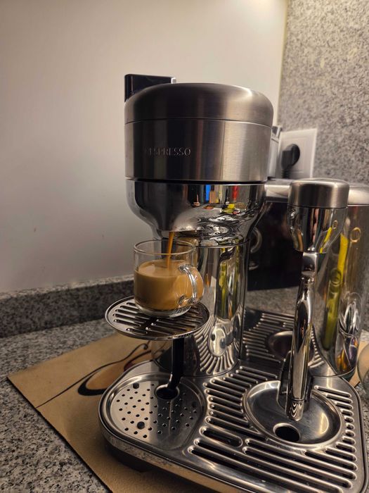 Máquina de café Nespresso Barista