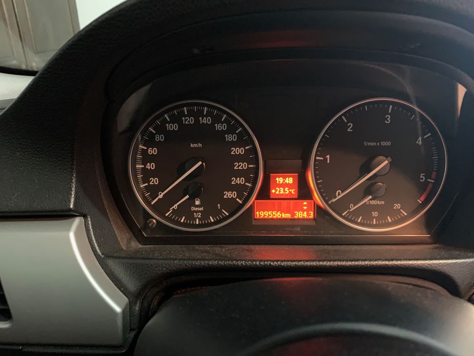 BMW e91 177cv nacional 200000km — photo 3
