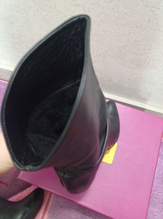 Зимові шкіряні козаки сапожки жіночі Зимние кожаные женские сапоги Зим