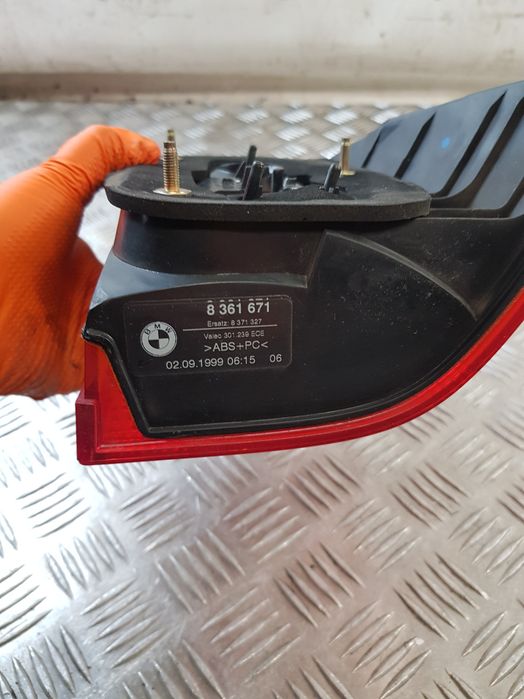 Lampa Lewa Tył W Błotnik 8361671 Bmw E39 Kombi 99R-
