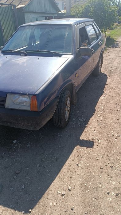 продам ваз  21099.