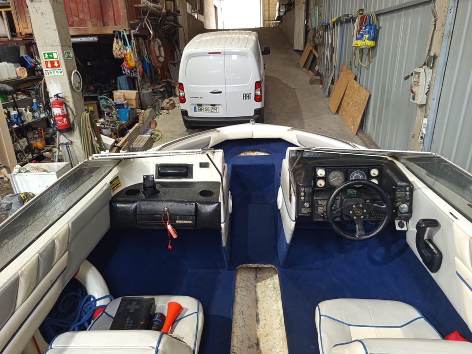 Vendo Bayliner Capri , 4.3 mercruser