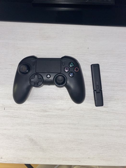 Asymmetric Controller for PS464309650554882120