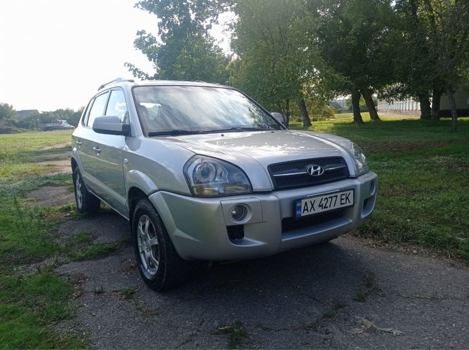 Продам Hyundai Tucson в отличном состоянии