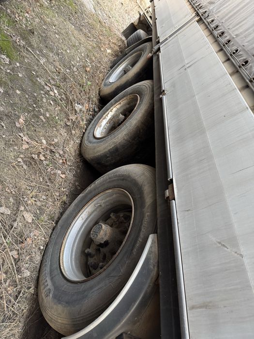 Тентований бортовий напівпричіп Wielton PTS34.100