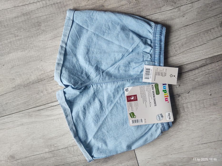 Nowe krótkie spodenki 110-116