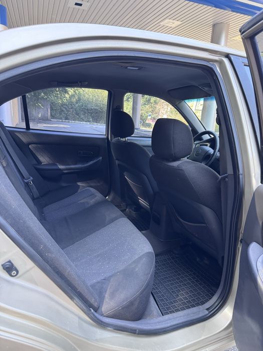 Hyundai Elantra  1.6 ( 16 клапанный мотор )