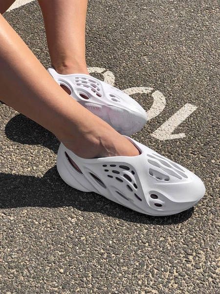 Летние Кроксы Adidas Yeezy Foam Runner Материал Резина: 450 грн. - Сабо ...