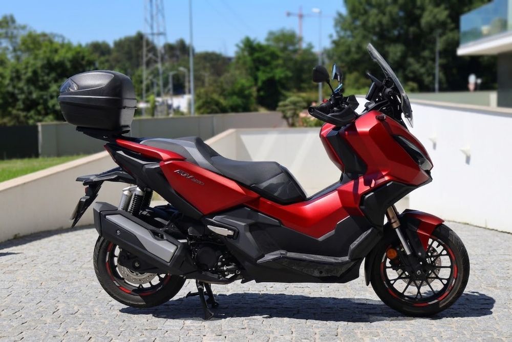 Honda ADV350 (2024) – Impecável – 17.000km