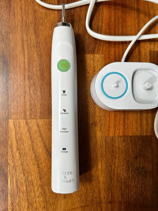 Szczoteczka soniczna GÖTZE & JENSEN ST700