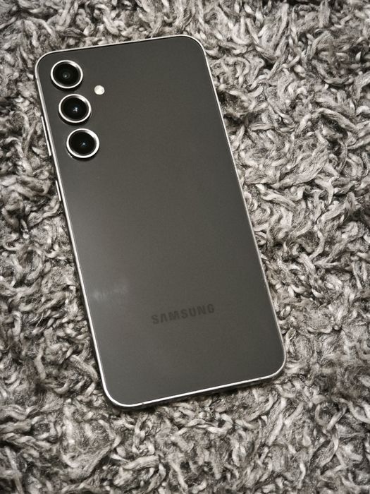 Samsung S23 FE 8/128Gb