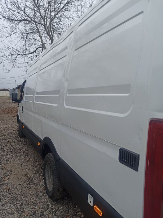 Продаю Iveco 35c17v