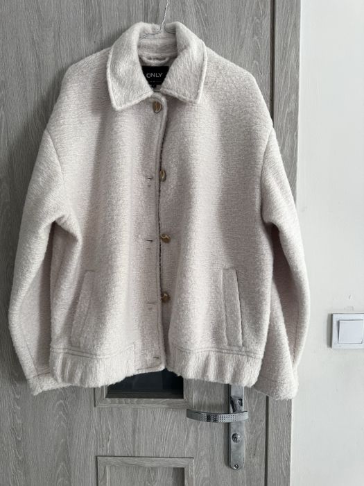 Nowa kurtka ONLY boucle