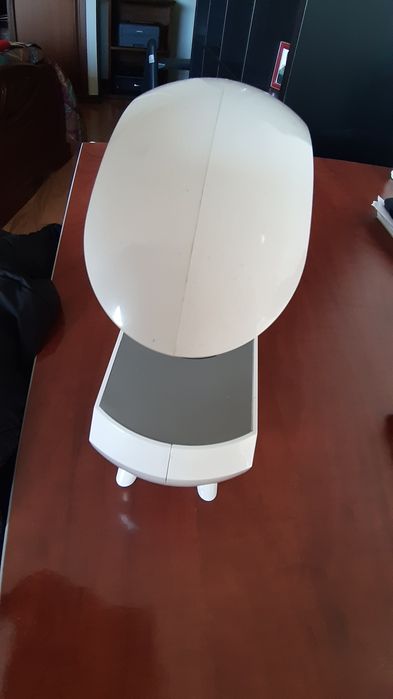 Lindo aparelho Bluetooth para escutar as suas músicas e carregar o telemóvel