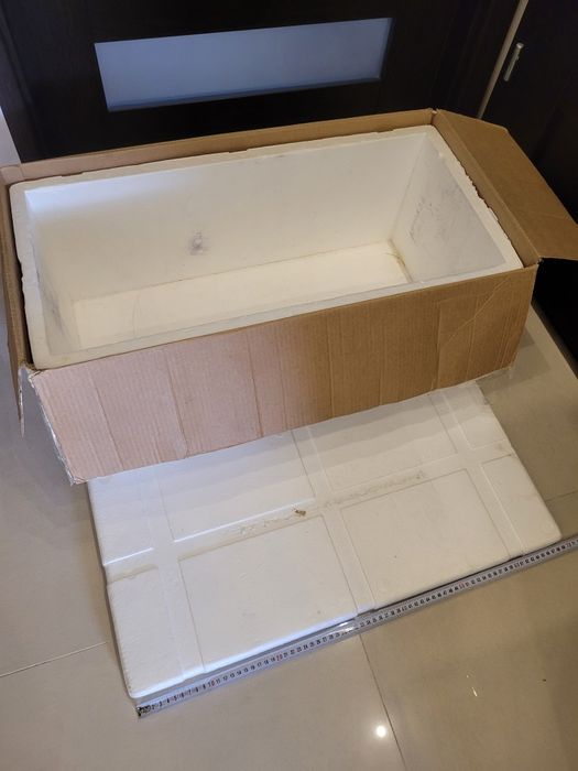 Duży box styrobox styropian pudło do wysyłki ryb transportu akwariowy